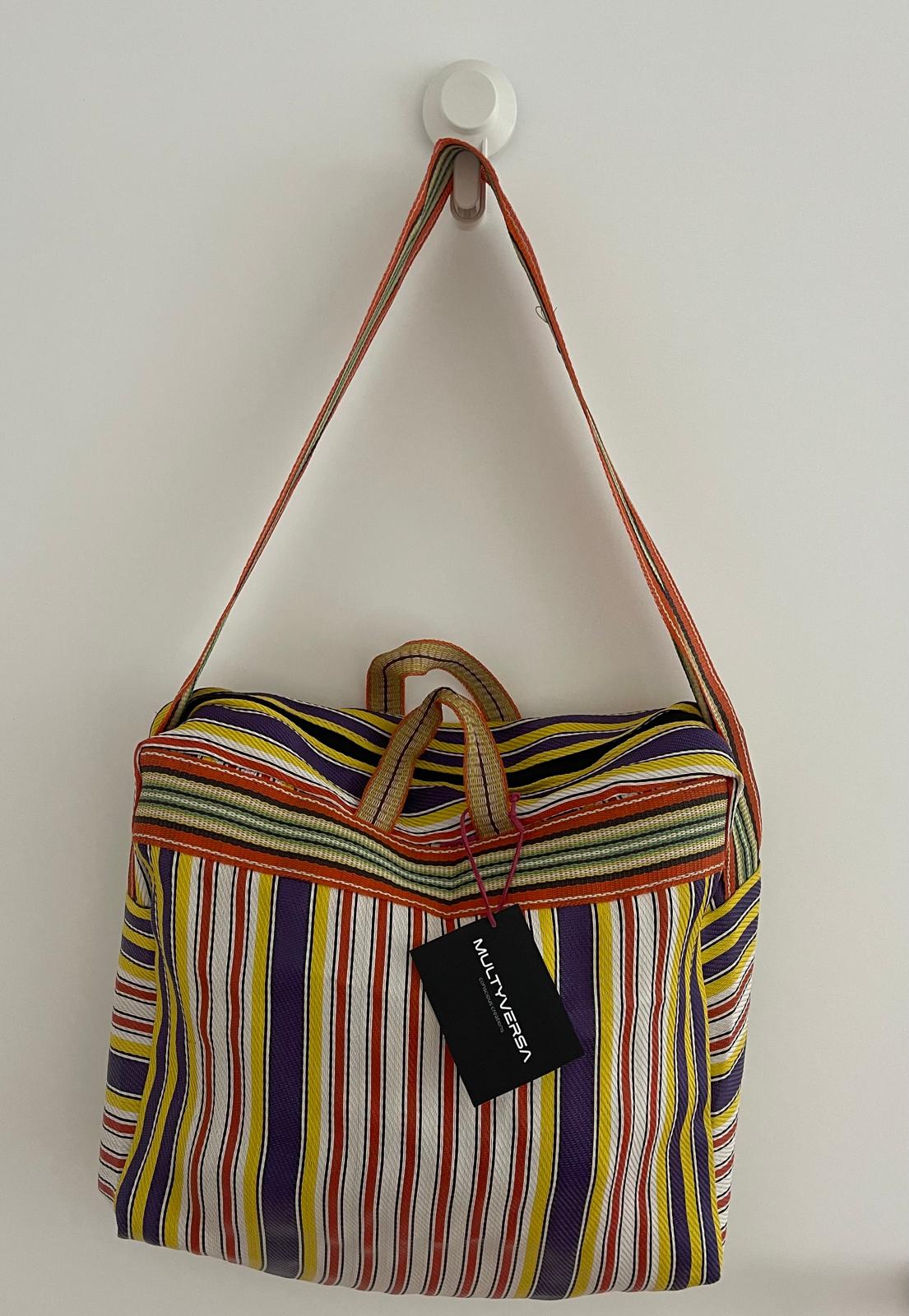 Bolso nylon de rayas con cremallera